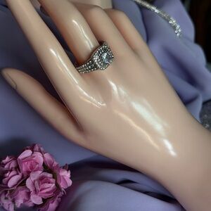 18K Gol Plated Silver Ring with Gems 💎